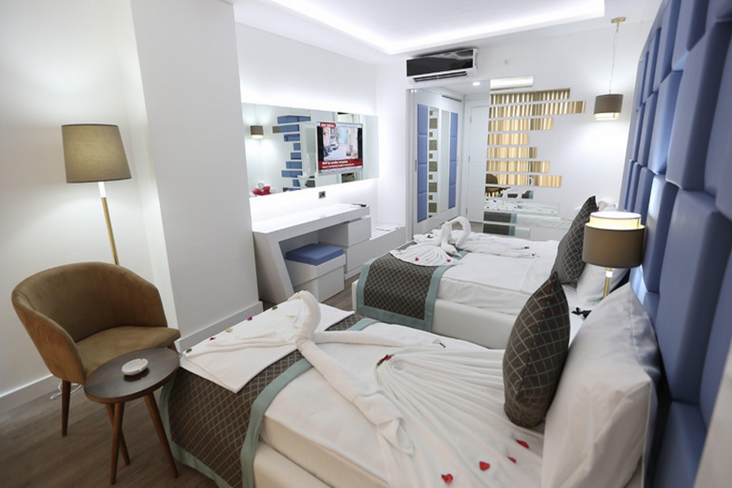 Elips Royal Hotel & Spa Antalya Buitenkant foto